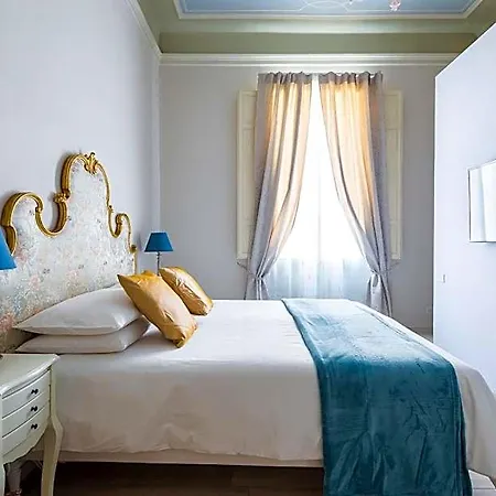 Alojamento de Acomodação e Pequeno-almoço Savioli & Breakfast 4*