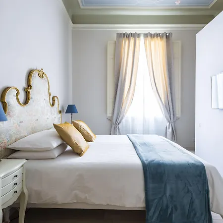 Alojamento de Acomodação e Pequeno-almoço Savioli & Breakfast 4*